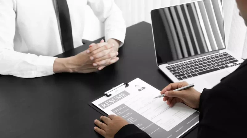12 perguntas frequentes sobre emprego e entrevista